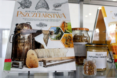 Książka Wielka encyklopedia pszczelarstwa oraz produkty pszczele