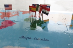 swiat-w-puzzlach-wystawa-BibliotekaPB-14